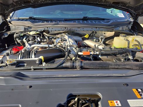 Used 2024 Ford F250 Limited w/ FX4 Off-Road Package image 30