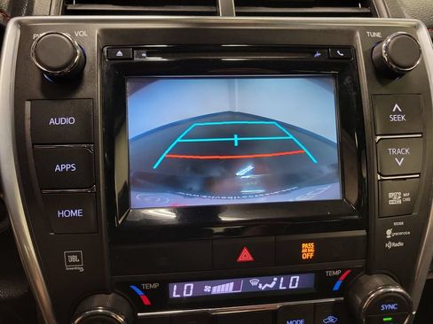 Used 2015 Toyota Camry XSE w/ Advanced Technology Package FWD image 21