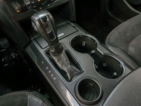 Used 2018 Ford Explorer XLT w/ Equipment Group 202A image 24