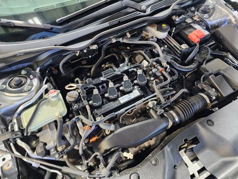 Used 2018 Honda Civic EX image 39