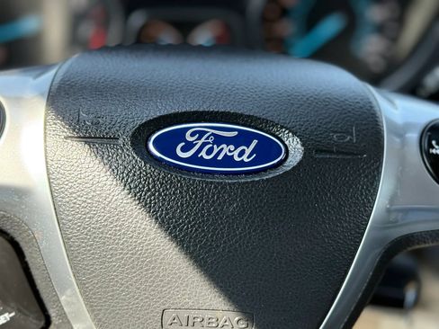 Used 2015 Ford Escape SE FWD image 32