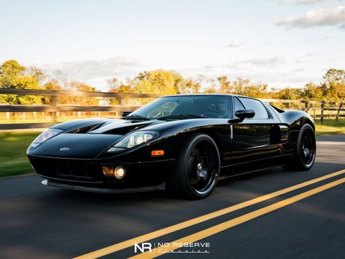 Used 2005 Ford GT image 37