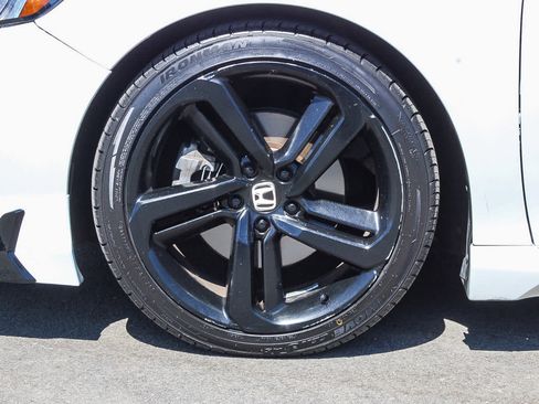 Used 2020 Honda Accord Sport image 11