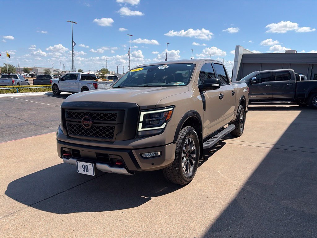 Used 2023 Nissan Titan PRO-4X w/ Pro-4x Convenience Package AWD/4WD image 4