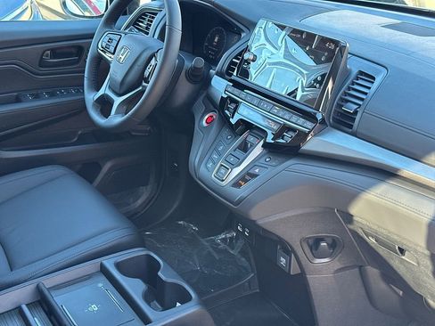 New 2026 Honda Odyssey EX-L image 9