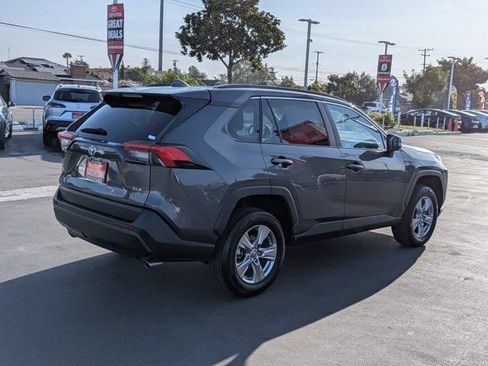Used 2024 Toyota RAV4 XLE FWD image 8