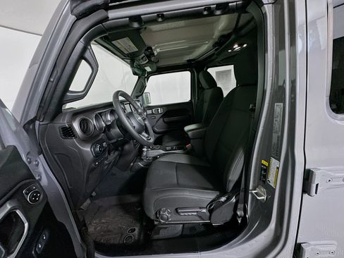 Used 2023 Jeep Wrangler Unlimited w/ 8.4" Radio Group AWD/4WD image 13