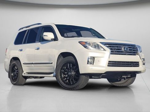 Used 2015 Lexus LX 570 570 image 2