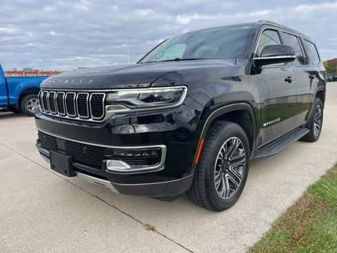 Used 2022 Jeep Wagoneer Series III w/ Flexible Seating Group image 7