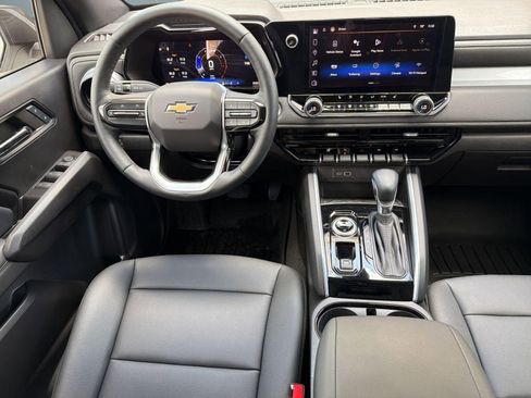 Used 2024 Chevrolet Colorado LT w/ LT Convenience Package III image 27