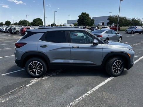 New 2025 Chevrolet TrailBlazer LT w/ LT Cold Weather Package image 6