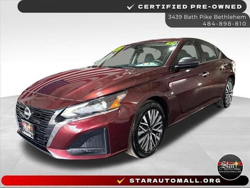 Used 2025 Nissan Altima 2.5 SV FWD image 1