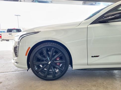 New 2026 Cadillac CT4 V image 6