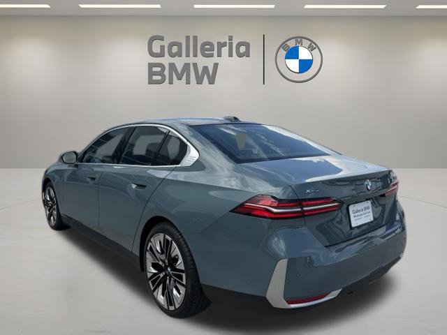 Used 2026 BMW 540i xDrive AWD/4WD image 9