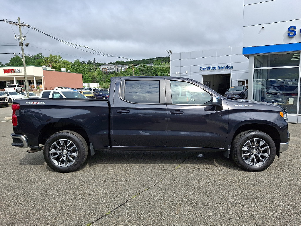 Certified 2024 Chevrolet Silverado 1500 LT AWD/4WD image 8