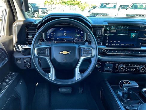 Used 2023 Chevrolet Silverado 1500 LTZ image 5