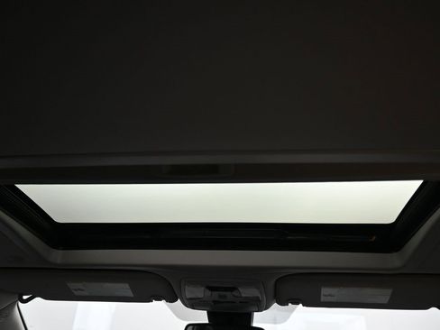 Used 2020 Toyota Sienna SE Premium image 51