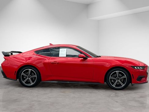 Used 2024 Ford Mustang Coupe RWD image 7