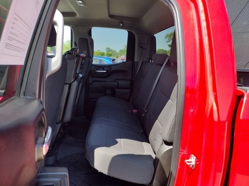 Used 2020 Chevrolet Silverado 1500 Custom w/ Custom Value Package AWD/4WD image 11