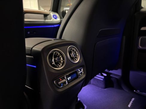 Used 2025 Mercedes-Benz G 550 image 24