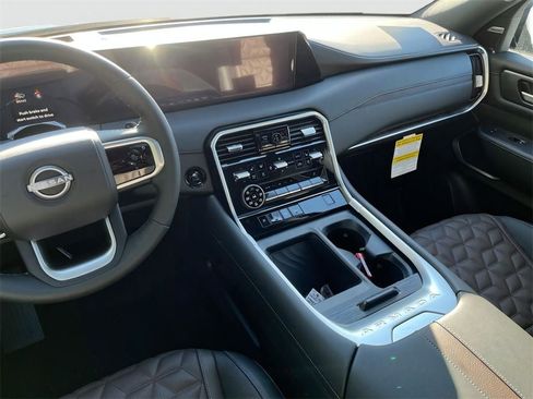 New 2025 Nissan Armada Platinum image 27