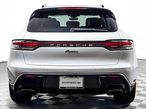 Certified 2023 Porsche Macan AWD/4WD image 11