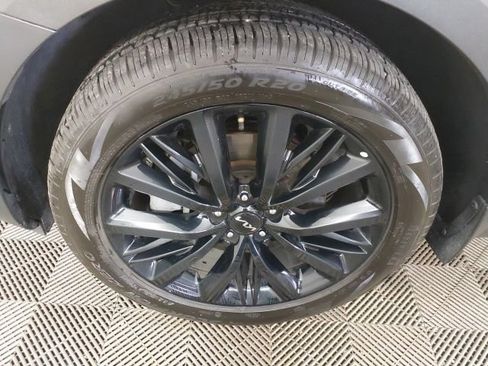 Used 2022 Kia Telluride SX FWD image 9