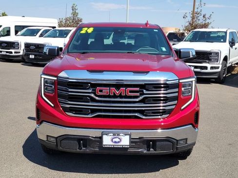 Used 2024 GMC Sierra 1500 SLT AWD/4WD image 5