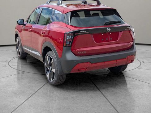 New 2026 Nissan Kicks SR FWD image 7