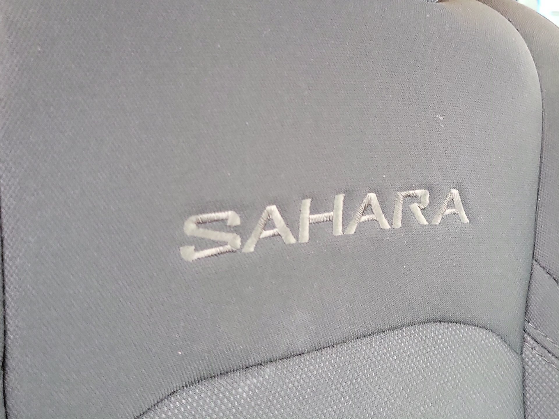 Used 2020 Jeep Wrangler Unlimited Sahara AWD/4WD image 22