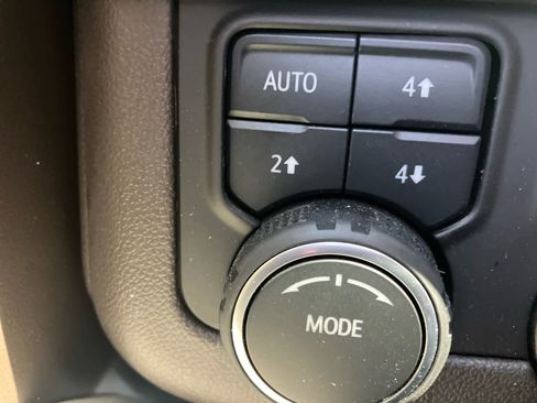 Used 2023 Chevrolet Tahoe Z71 AWD/4WD image 16