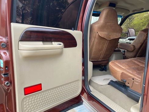 Used 2006 Ford F250 4x4 Crew Cab Super Duty image 9