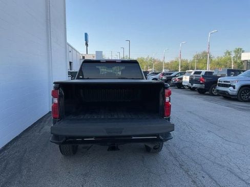 Used 2024 Chevrolet Silverado 2500 Custom w/ Custom Value Package AWD/4WD image 9