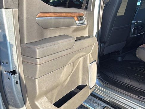 New 2026 Chevrolet Silverado 1500 High Country w/ High Country Premium Package AWD/4WD image 17