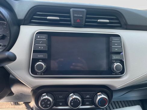 Used 2022 Nissan Versa SV w/ Trunk Package FWD image 20