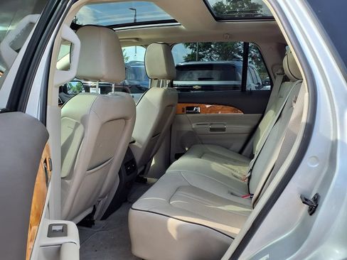 Used 2013 Lincoln MKX AWD image 10