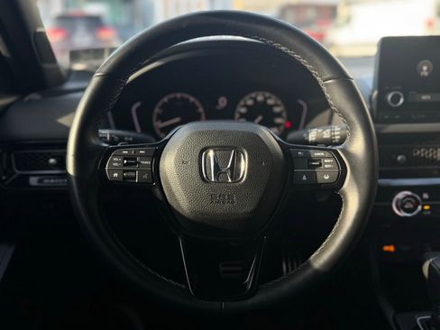 Used 2025 Honda Civic Sport image 11