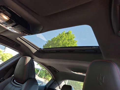 Used 2019 Maserati Ghibli S GranSport Q4 AWD/4WD image 11