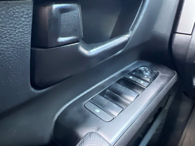 Used 2025 Toyota Tacoma SR5 AWD/4WD image 20
