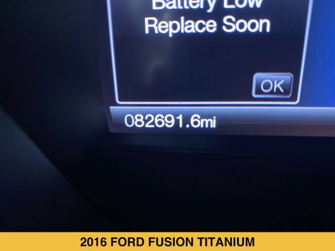 Used 2016 Ford Fusion Titanium FWD image 4
