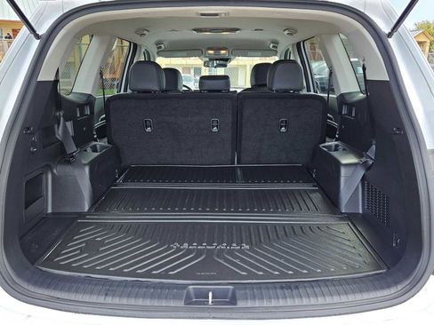 Used 2023 Kia Telluride LX image 15