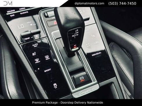 Used 2020 Porsche Cayenne AWD/4WD image 39