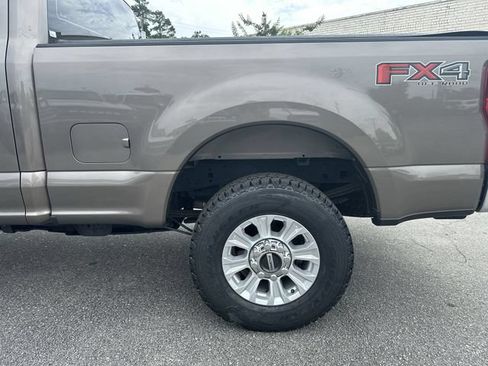 Certified 2022 Ford F250 XL w/ STX Appearance Package AWD/4WD image 10
