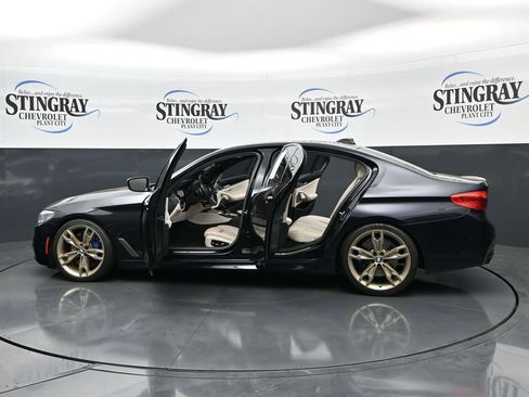 Used 2018 BMW M550i xDrive image 28