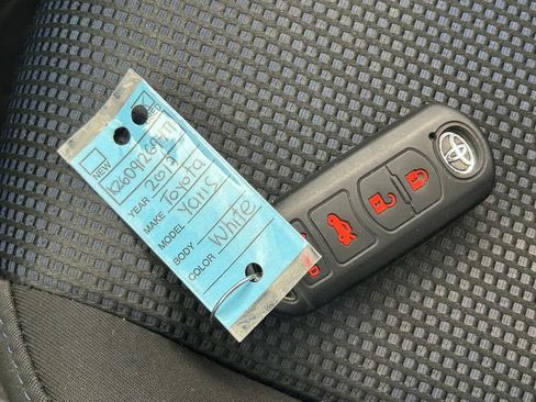 Used 2017 Toyota Yaris iA FWD image 39