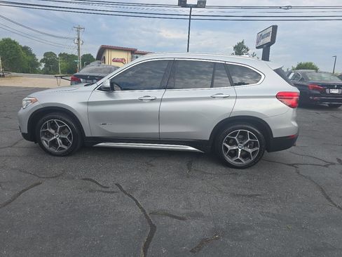 Used 2016 BMW X1 xDrive28i AWD/4WD image 9