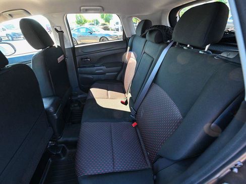 Used 2018 Mitsubishi Outlander Sport LE FWD image 21