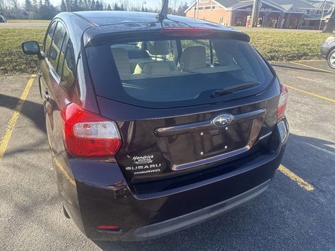 Used 2012 Subaru Impreza 2.0i Premium image 8