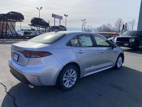 New 2026 Toyota Corolla XLE image 3