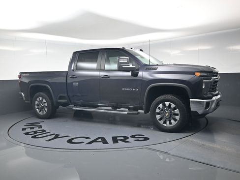 Used 2024 Chevrolet Silverado 2500 LT w/ All Star Edition image 15